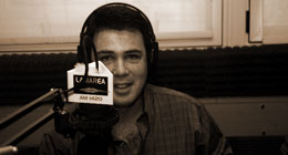 Inicio del programa de radio “Vivienda en el aire”, junto a José Carmuega, emitido los sábados a las 8 hs. (GMT -03:00, Buenos Aires) por FM La Isla y AM La Marea